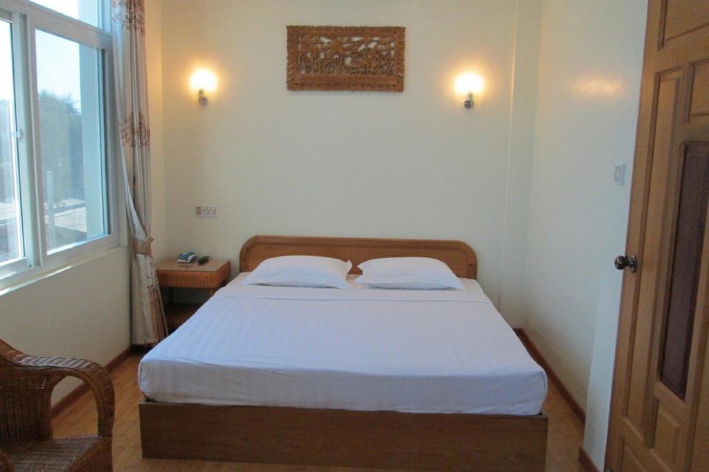 Golden Dream Hotel Mandalay Habitación foto